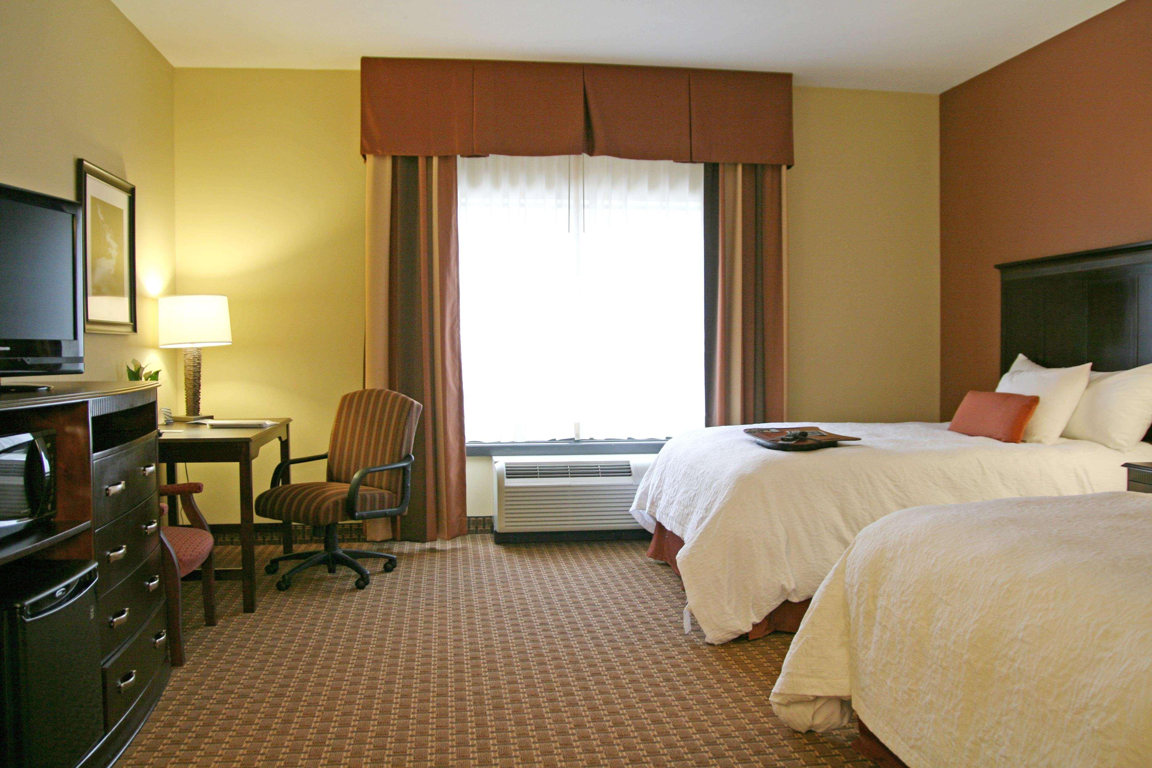 Hampton Inn & Suites Sevierville At Stadium Drive Kodak Room photo